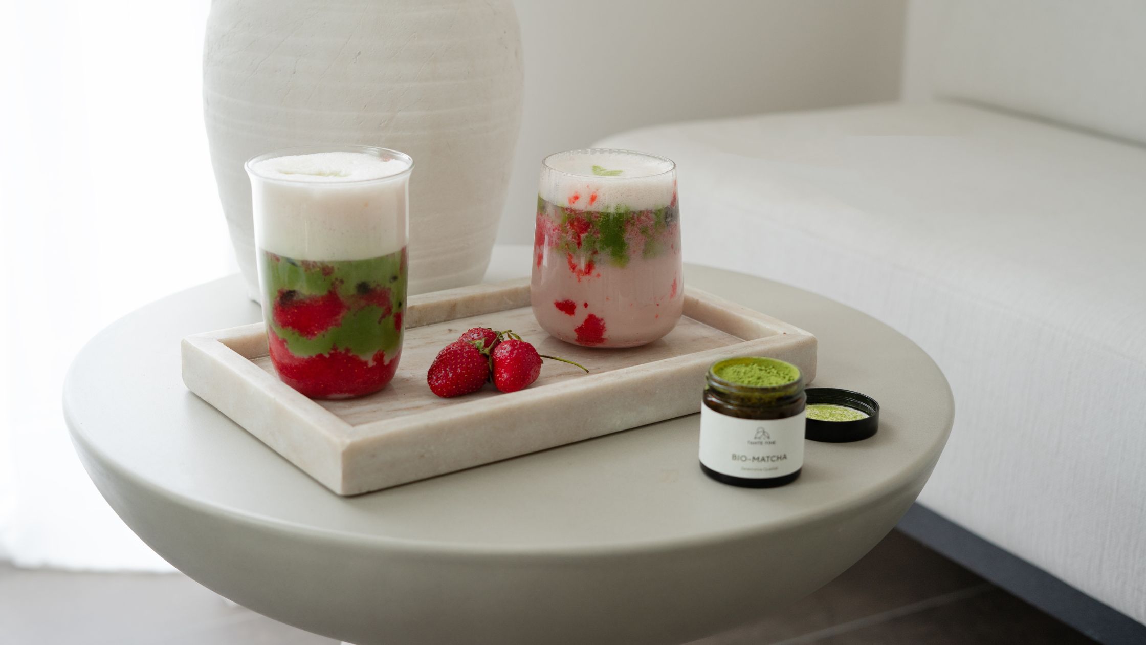 3 Rezepte für deinen Fruit Infused Matcha – Strawberry, Banana ...