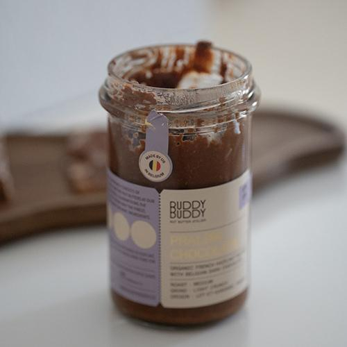 PRALINE SCHOKO HASELNUSSBUTTER