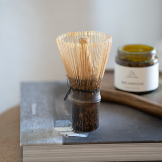 MATCHA BESEN DUNKEL 